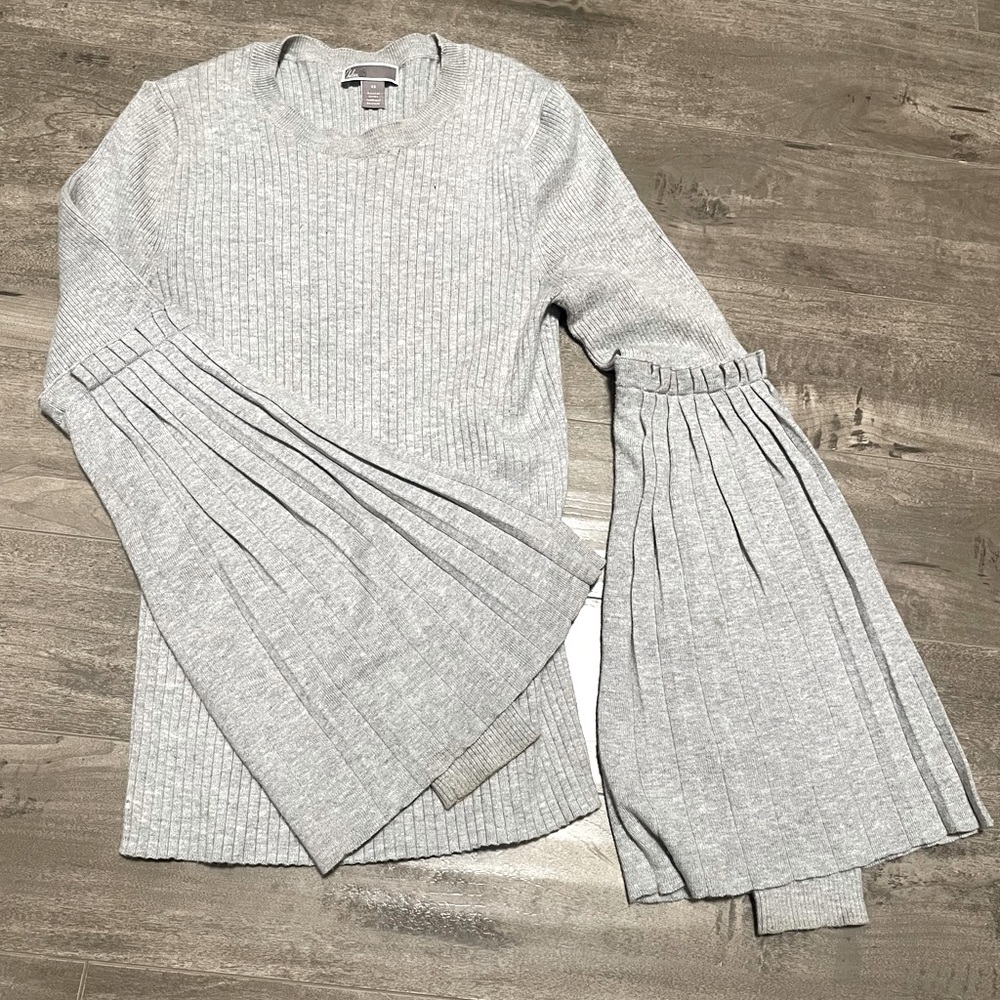 Chelsea 28 grey sweater